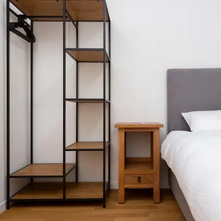 Kaya 2a - Downtown 2br With Balcony Apartment Zurich