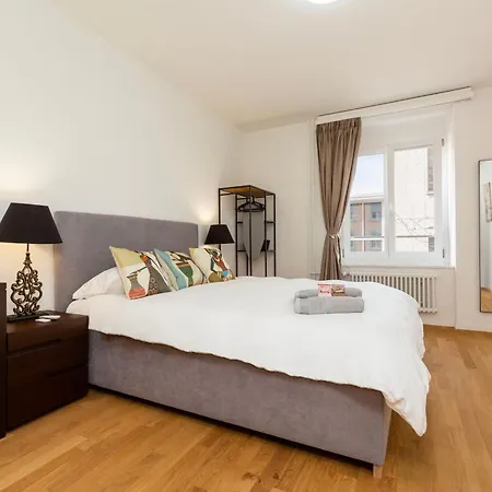 Kaya 2a - Downtown 2br With Balcony Apartment Zurich