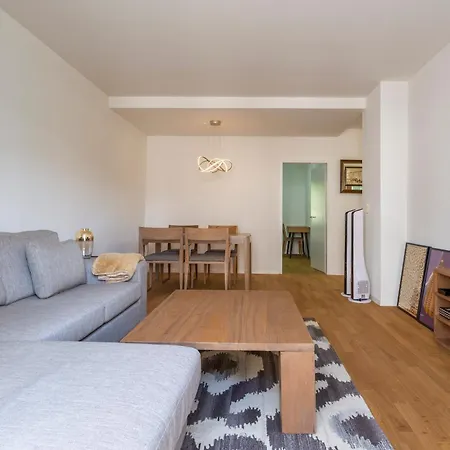 Apartment Kaya 2a - Downtown 2br With Balcony Zurich