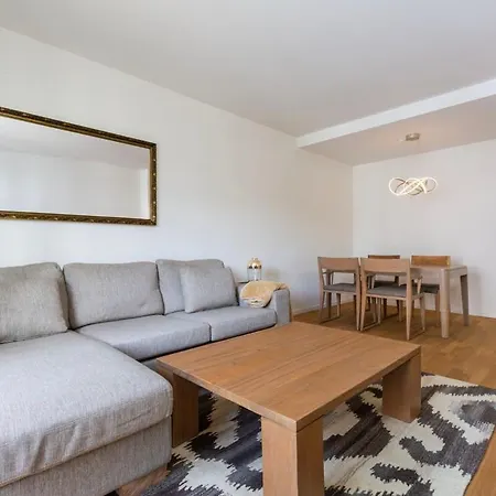 Apartment Kaya 2a - Downtown 2br With Balcony *