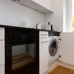 Kaya 2a - Downtown 2br With Balcony Appartement