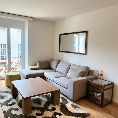 Kaya 2a - Downtown 2br With Balcony Apartament