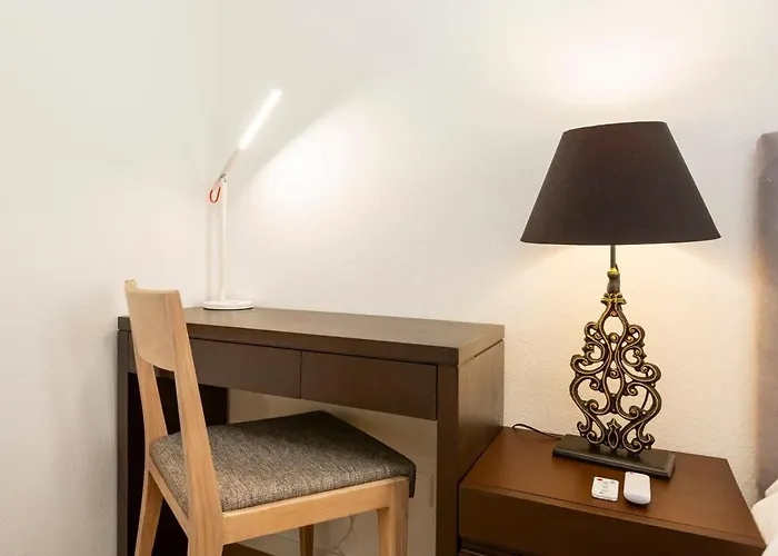 Apartman Kaya 2a - Downtown 2br With Balcony