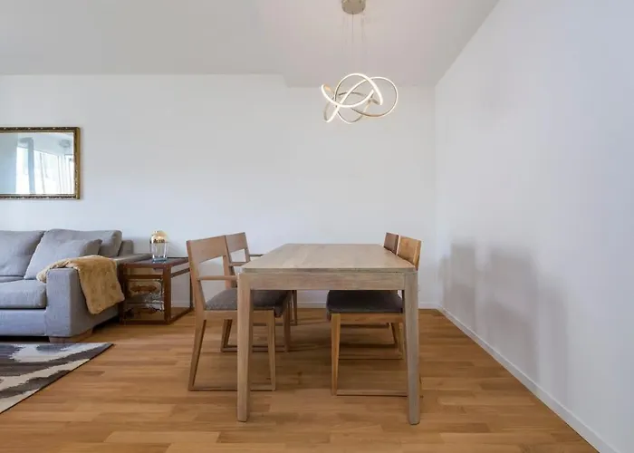 Kaya 2a - Downtown 2br With Balcony Цюрих