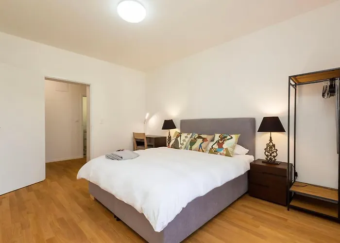 Kaya 2a - Downtown 2br With Balcony * Цюрих